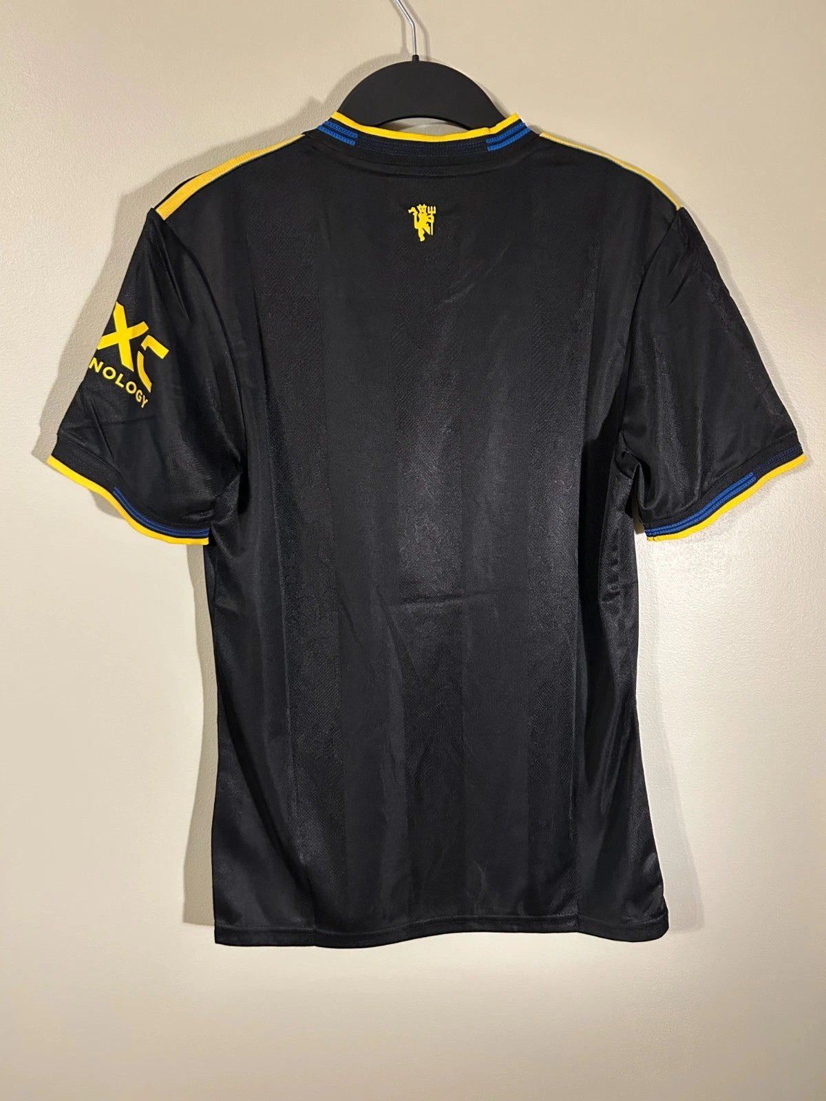 Manchester United 2025/26 Away Jersey – Adidas