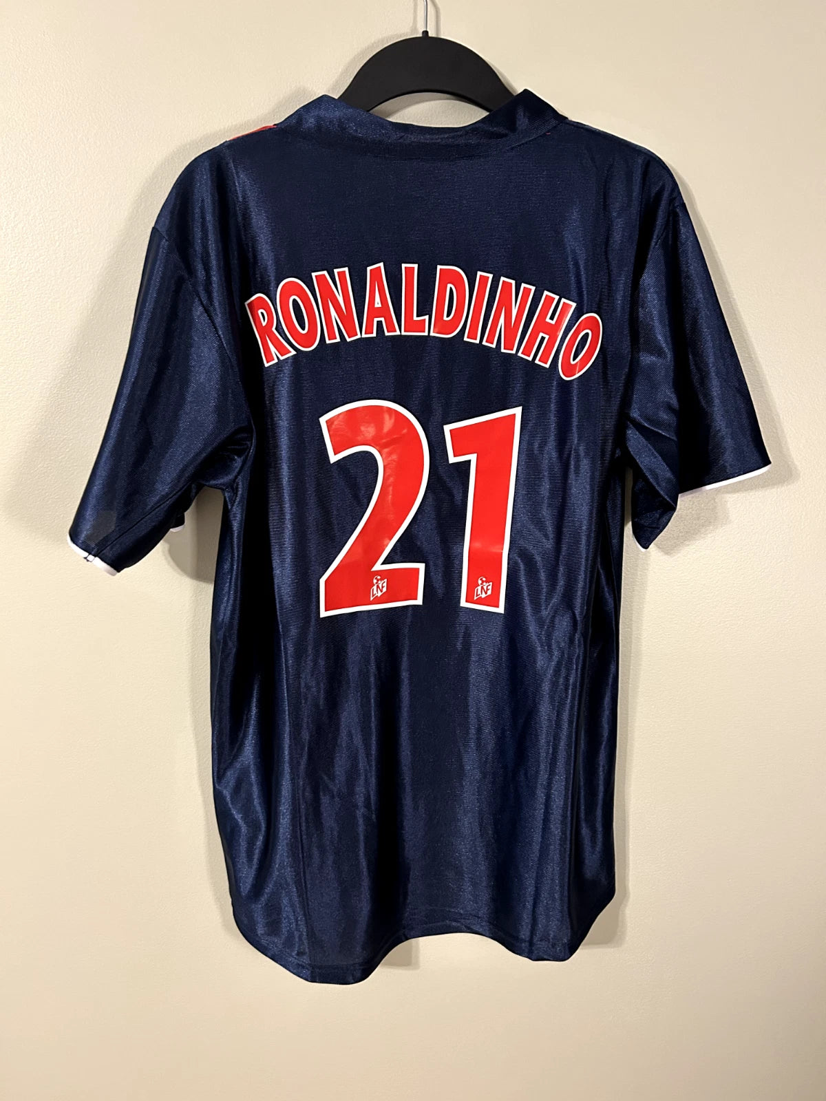 Paris Saint-Germain 2001/02 Home Jersey – Ronaldinho #21 – Nike