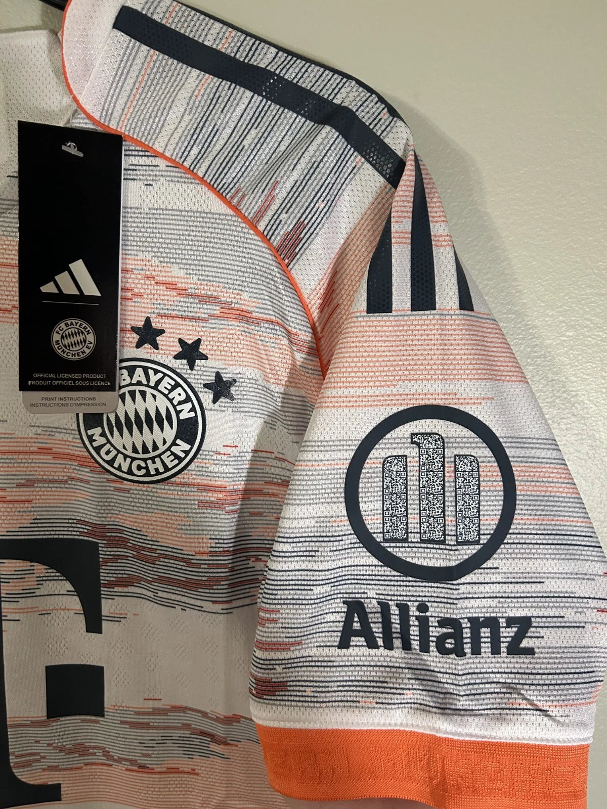 Bayern Munich 2025/26 Away Jersey – Adidas