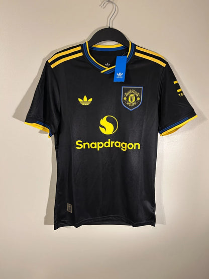 Manchester United 2025/26 Away Jersey – Adidas