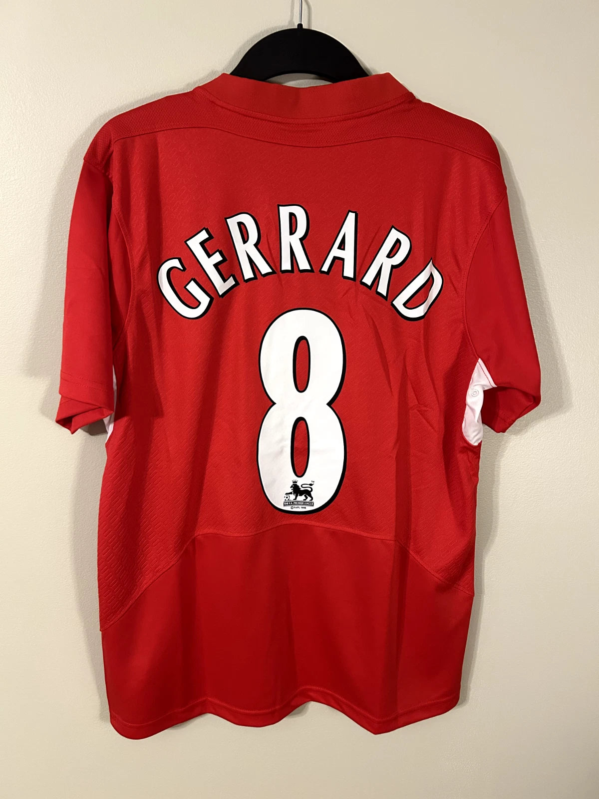 Liverpool 2004/05 Home Jersey – Gerrard #8 – Reebok